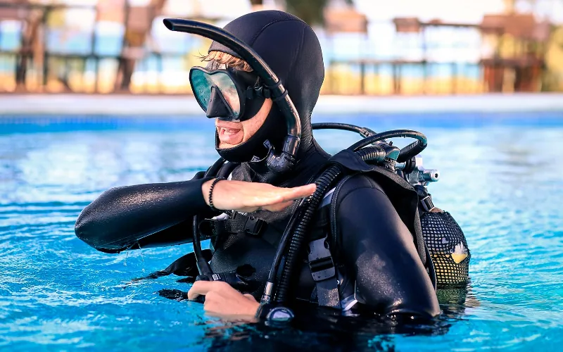 Instructor conducting SDI and TDI scuba certification training